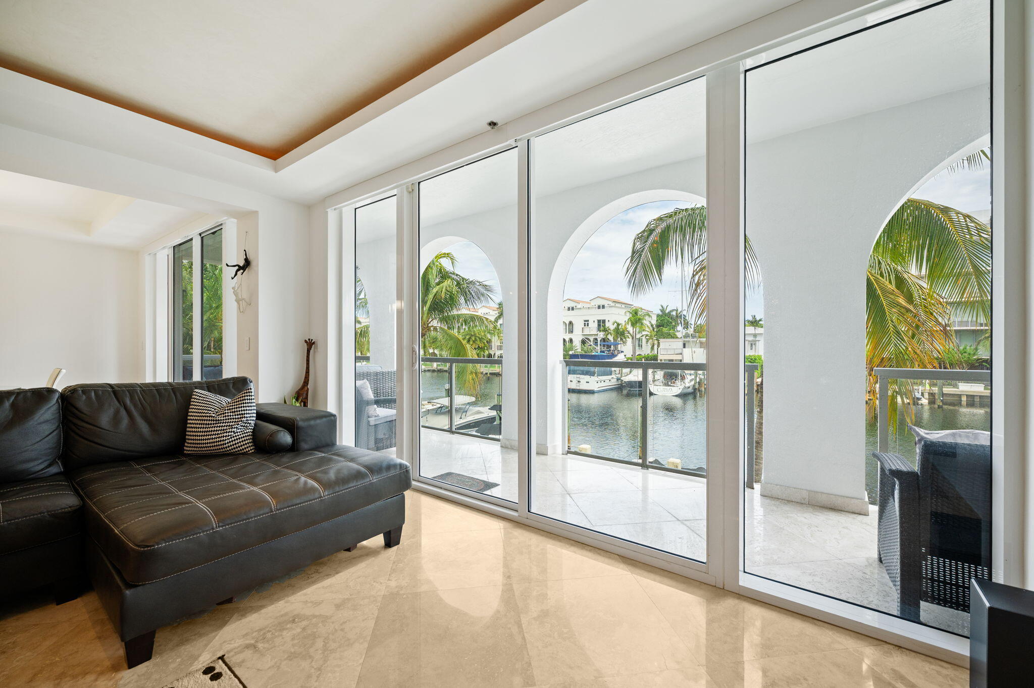 MERITAGE CONDO - Residential