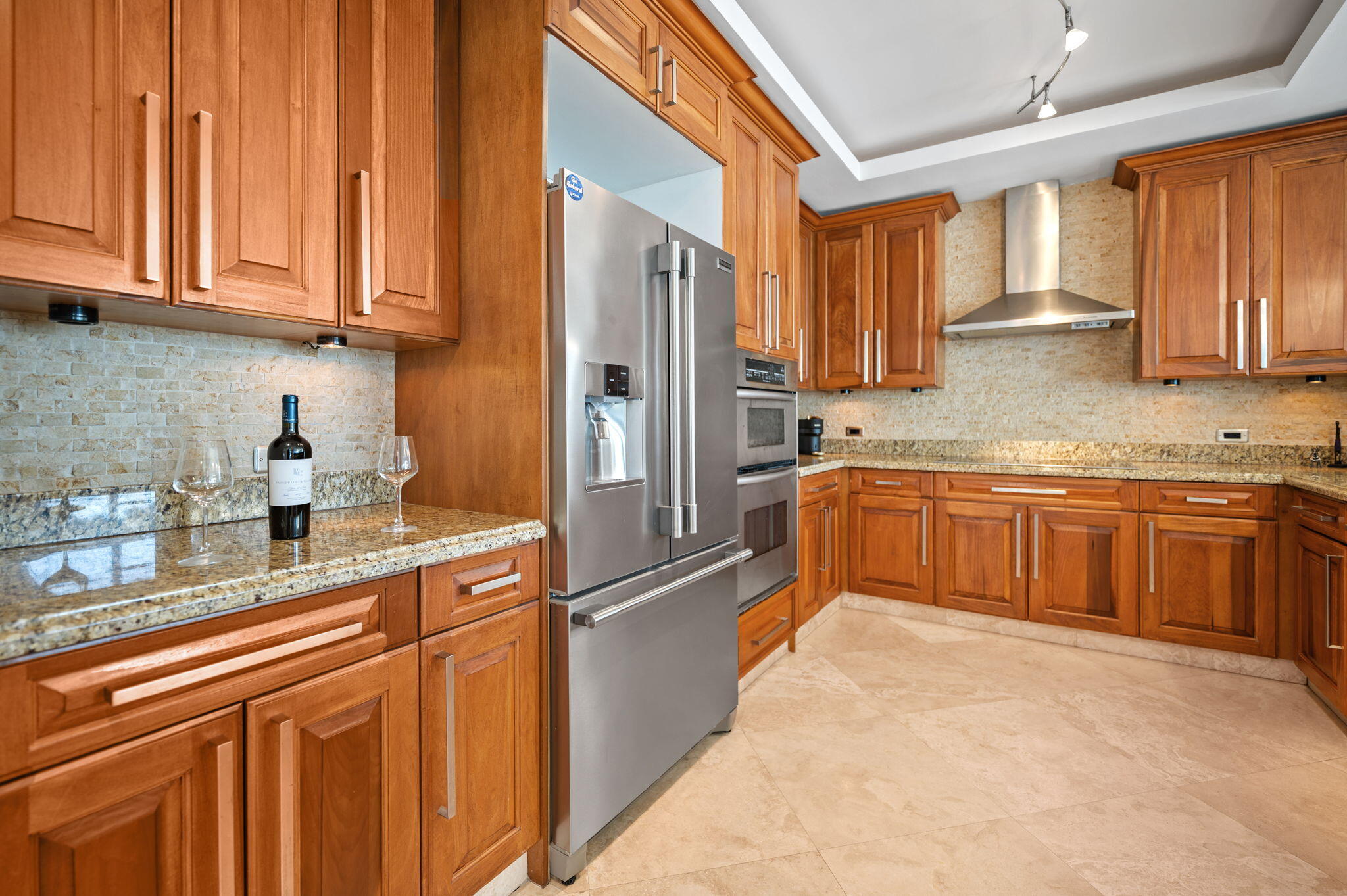 MERITAGE CONDO - Residential