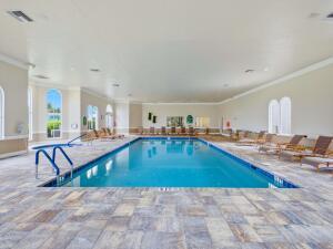 VILLAGES OF WINDSOR/VILLAGGIO - Residential
