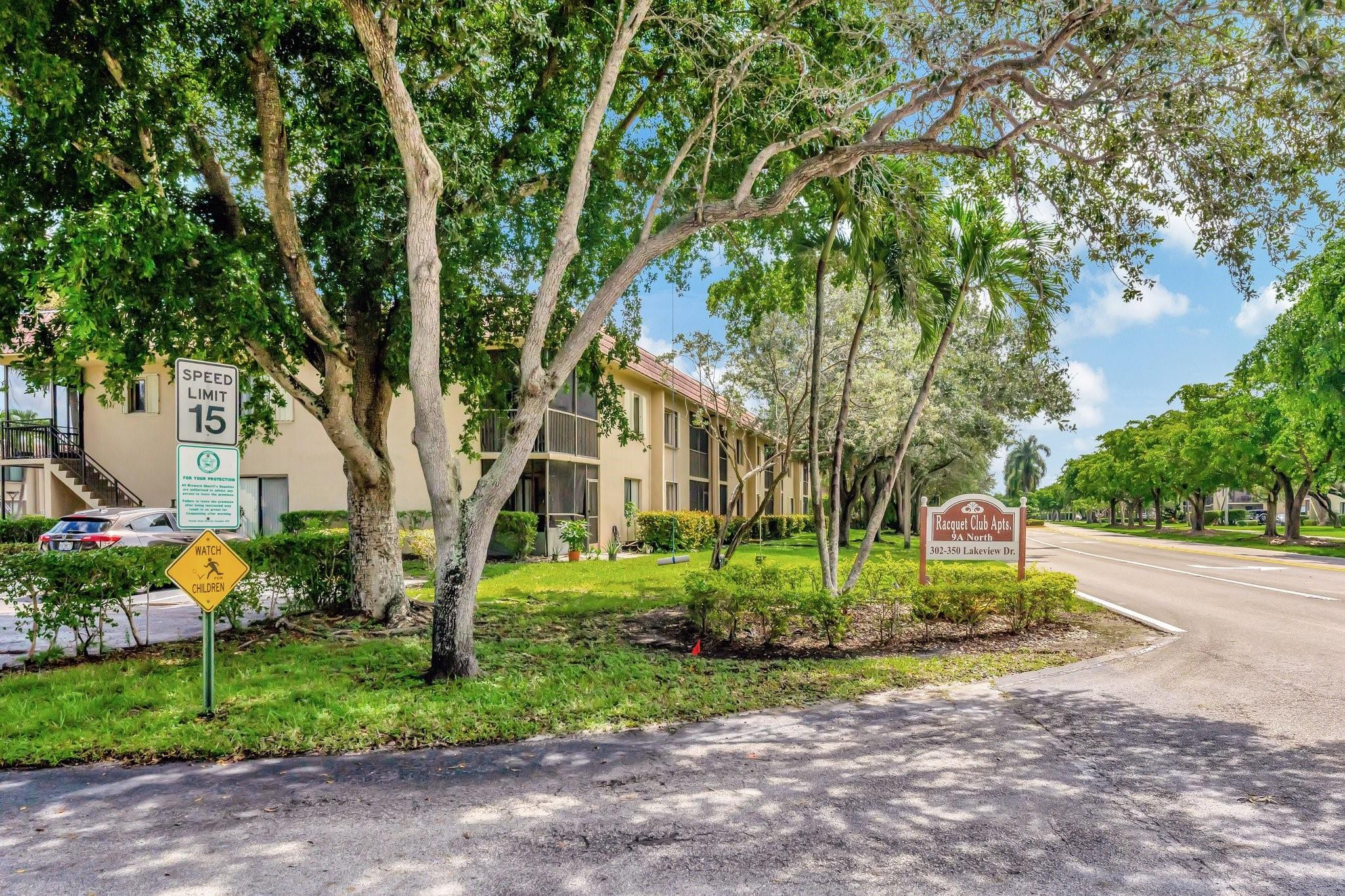 RACQUET CLUB GARDEN APTS - Residential