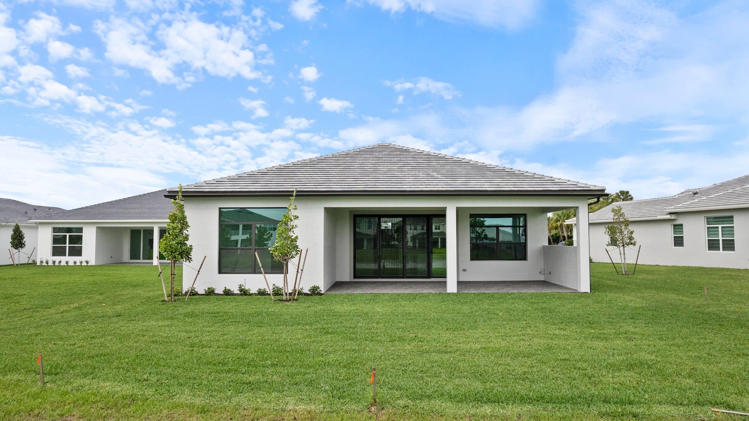 CRESSWIND PALM BEACH - Residential