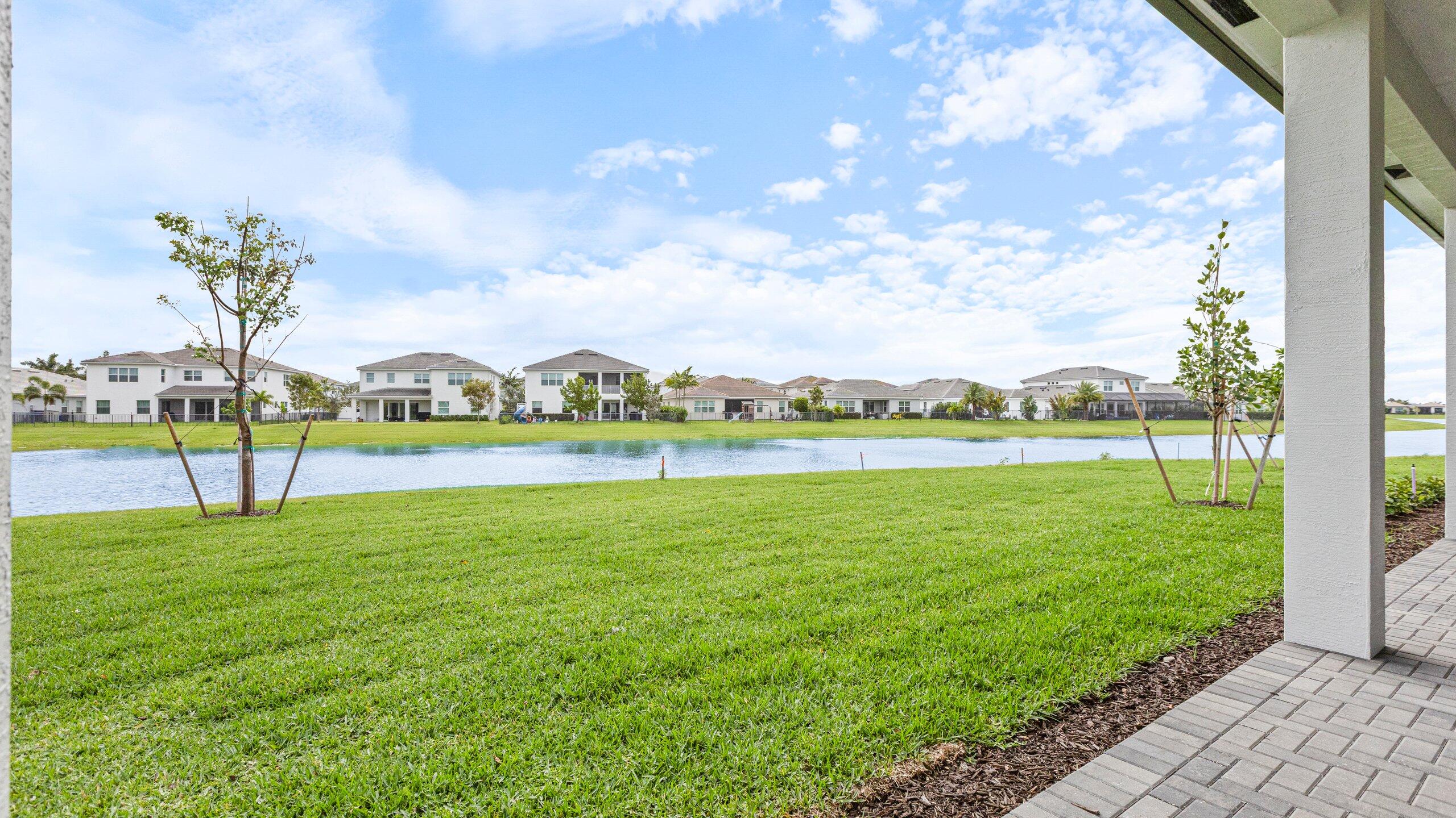 CRESSWIND PALM BEACH - Residential