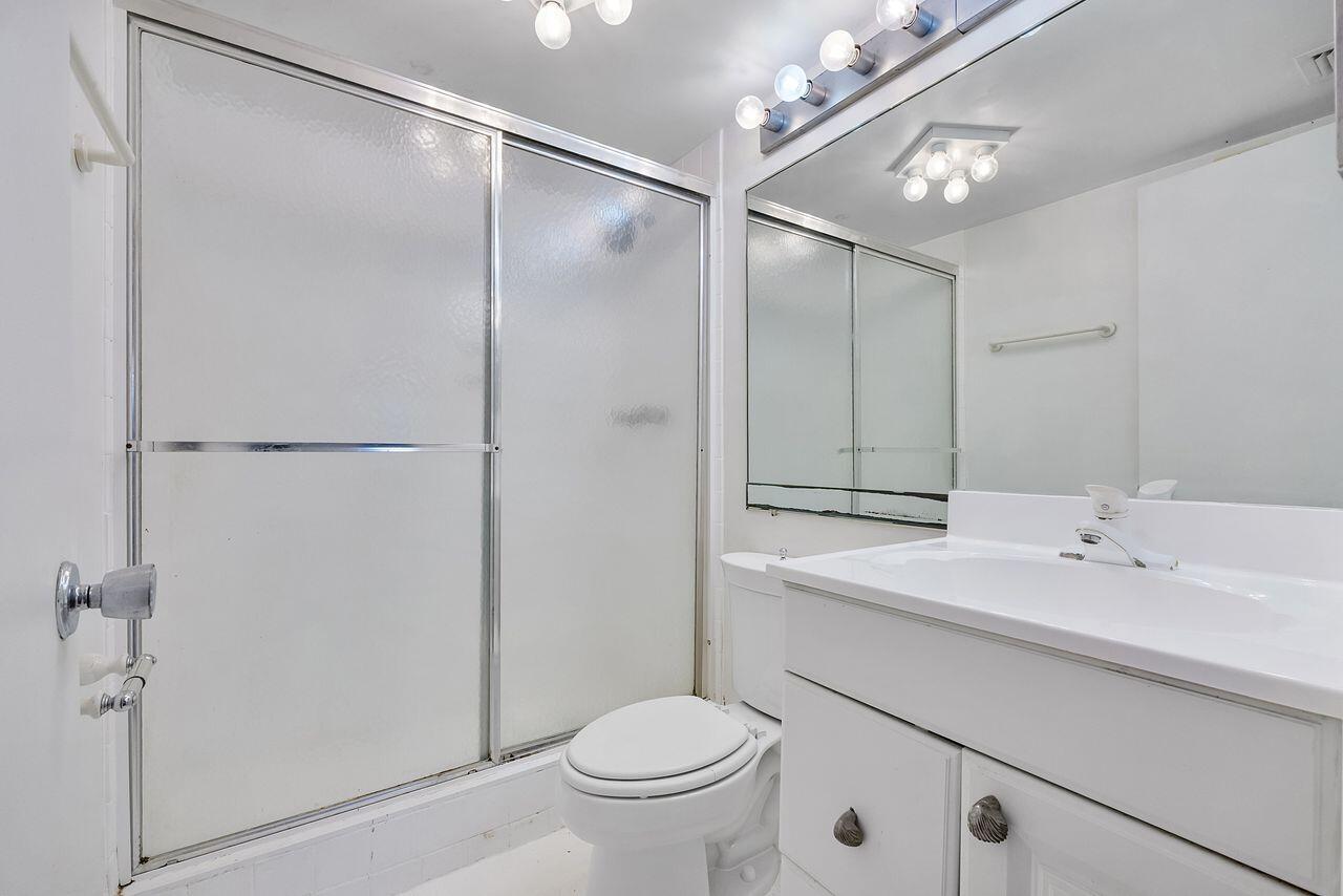 SHERWOOD SQUARE CONDOMINIUM - Residential