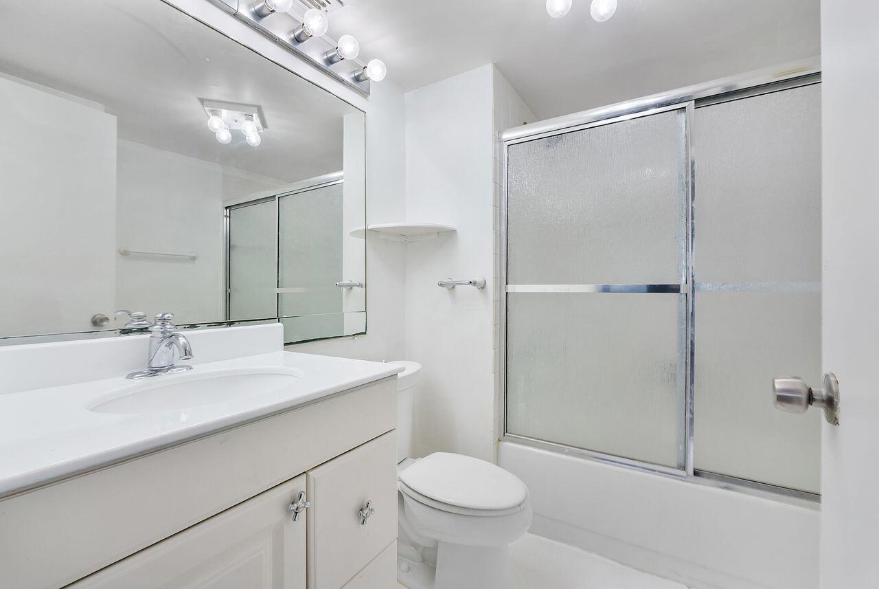 SHERWOOD SQUARE CONDOMINIUM - Residential