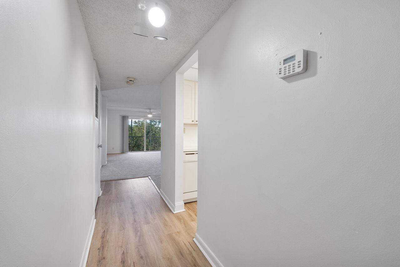 SHERWOOD SQUARE CONDOMINIUM - Residential