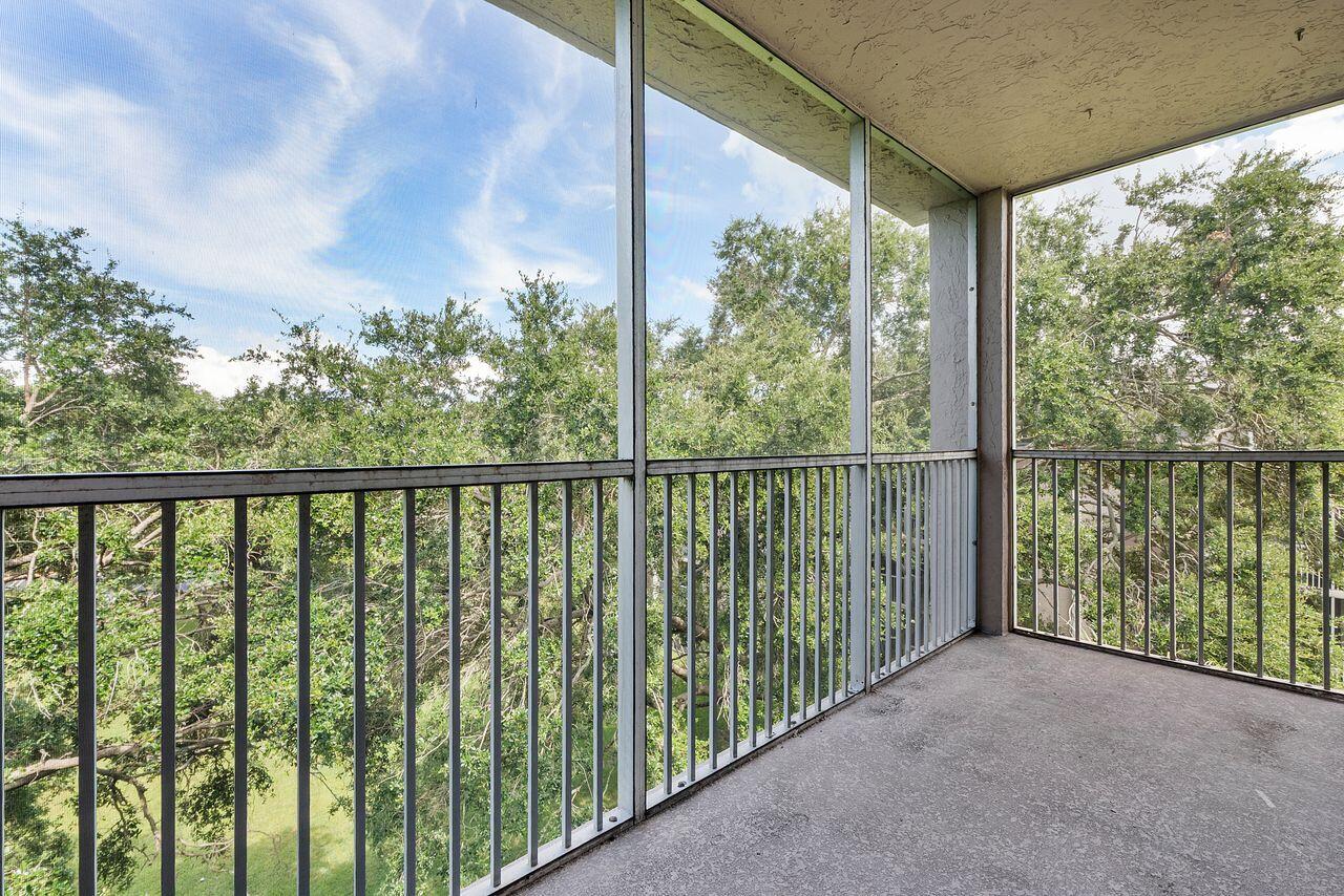 SHERWOOD SQUARE CONDOMINIUM - Residential