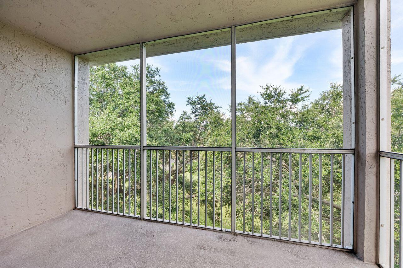 SHERWOOD SQUARE CONDOMINIUM - Residential