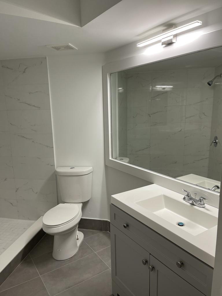 LA VIA CONDO - Residential Lease
