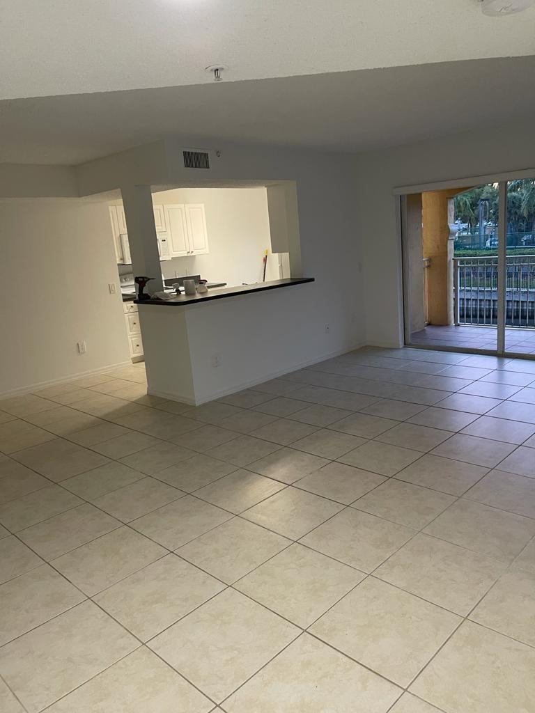 LA VIA CONDO - Residential Lease