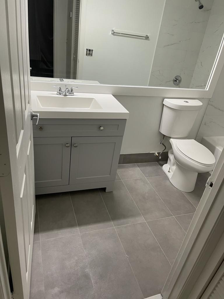 LA VIA CONDO - Residential Lease