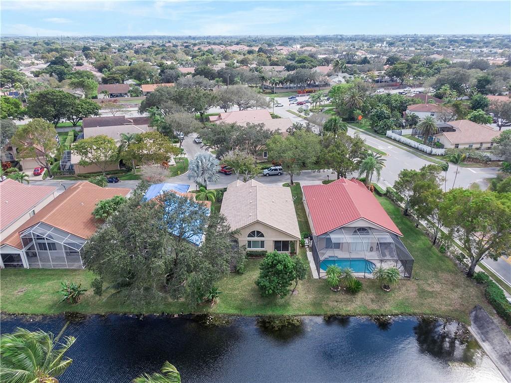 WATERSIDE AT NORTHSPRINGS - Residential