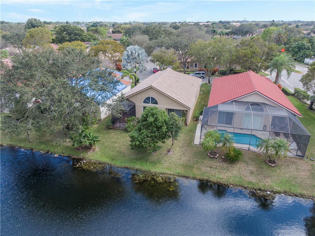 WATERSIDE AT NORTHSPRINGS - Residential