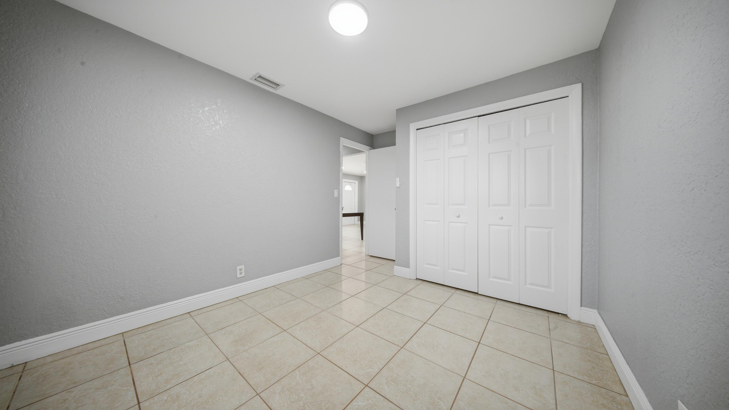 GOLD COAST TWIN VILLAS WEST - Residential Lease