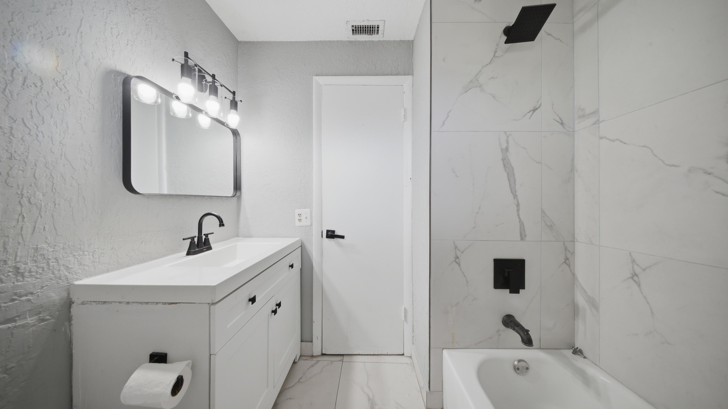 GOLD COAST TWIN VILLAS WEST - Residential Lease