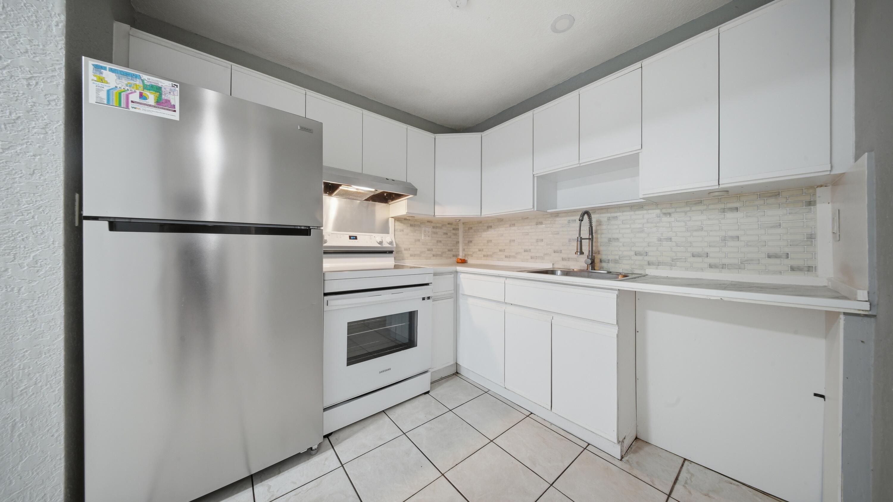 GOLD COAST TWIN VILLAS WEST - Residential Lease