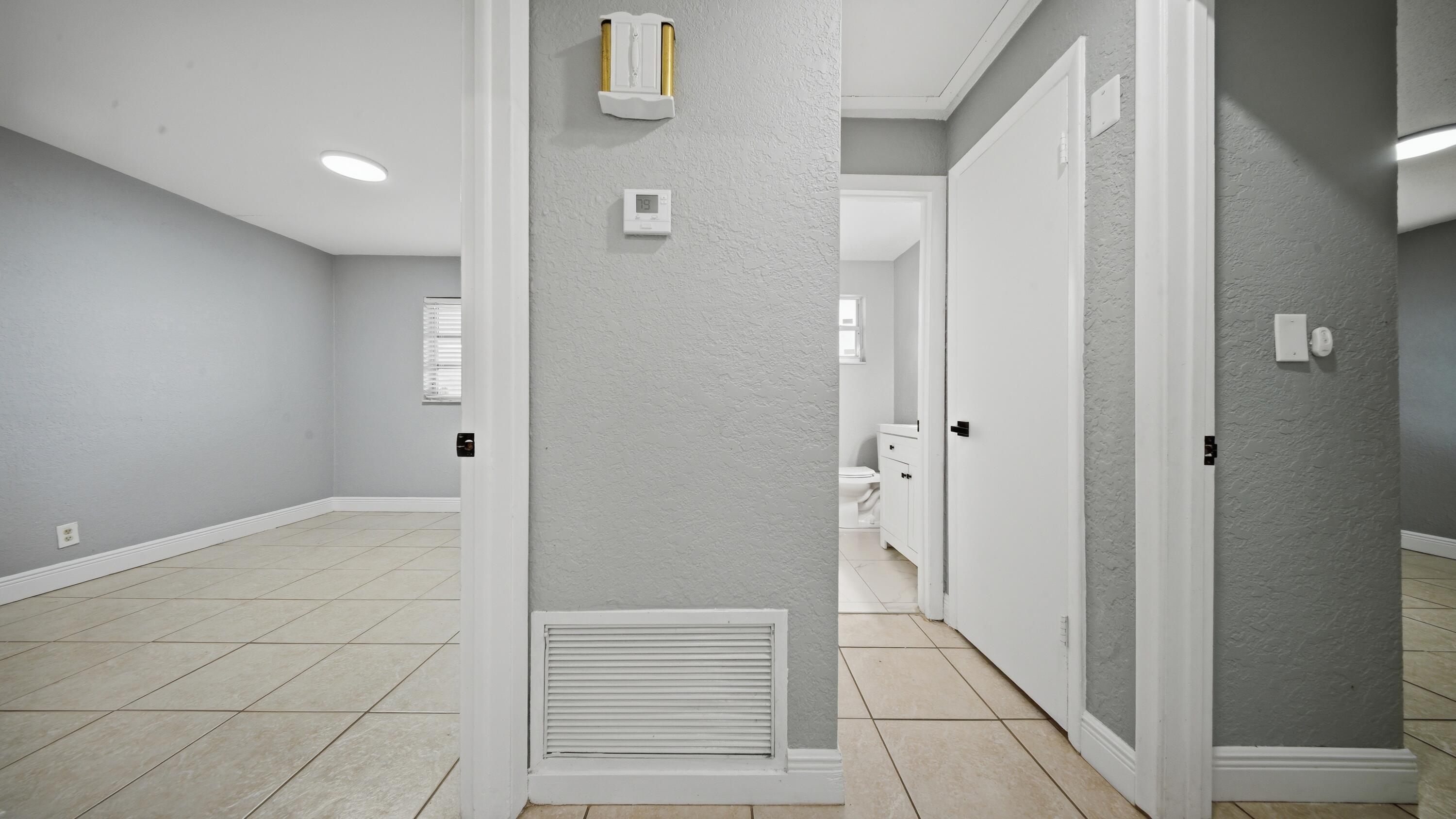 GOLD COAST TWIN VILLAS WEST - Residential Lease