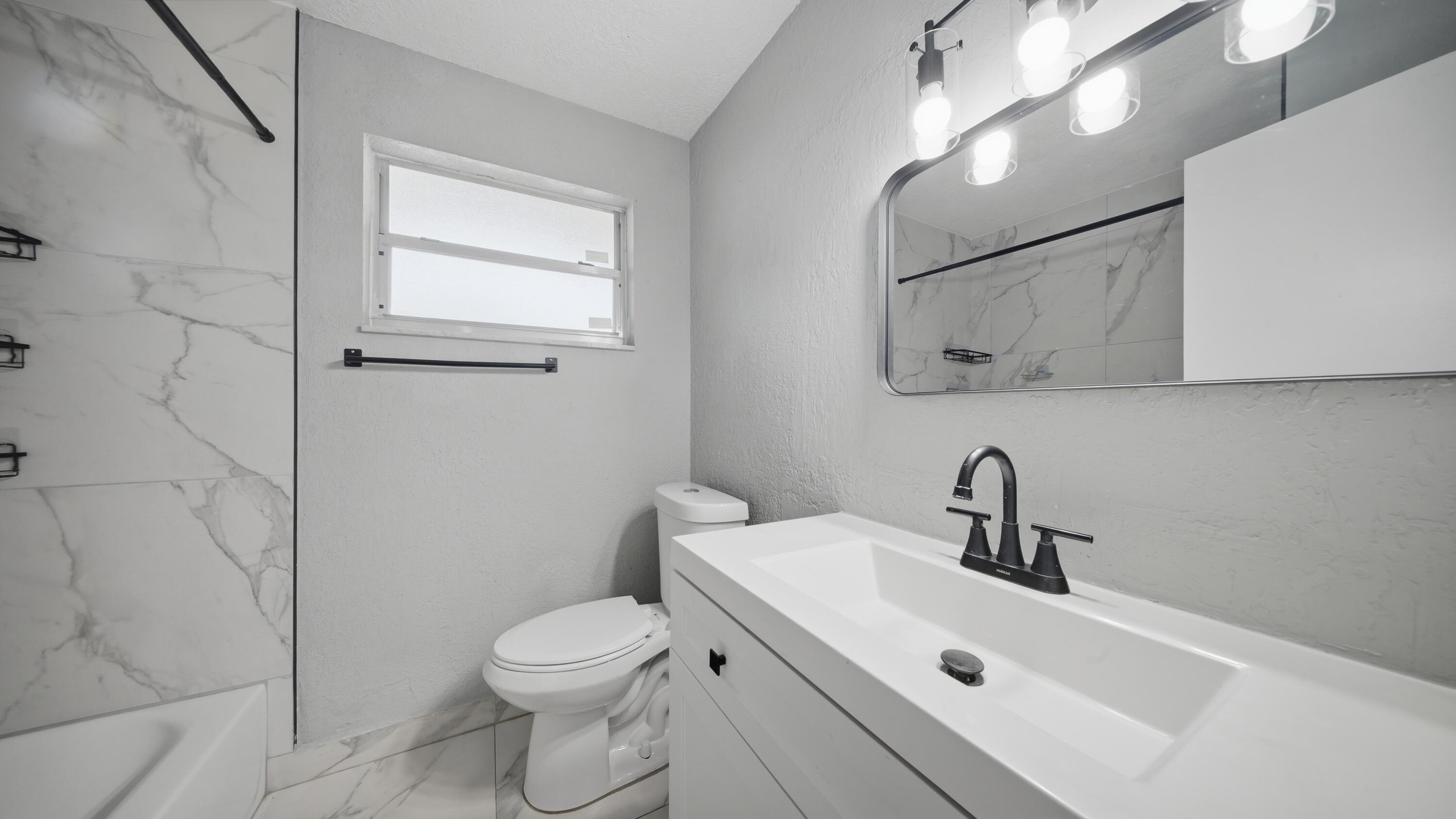 GOLD COAST TWIN VILLAS WEST - Residential Lease