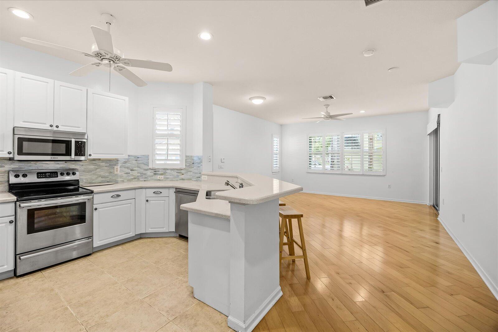 MARINER BAY - Residential