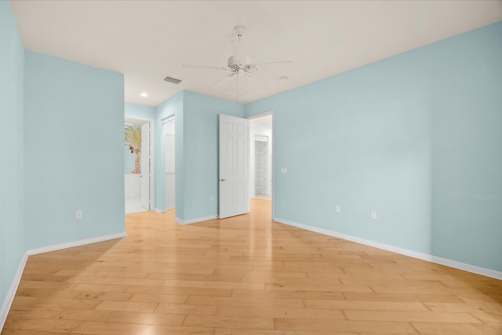 MARINER BAY - Residential