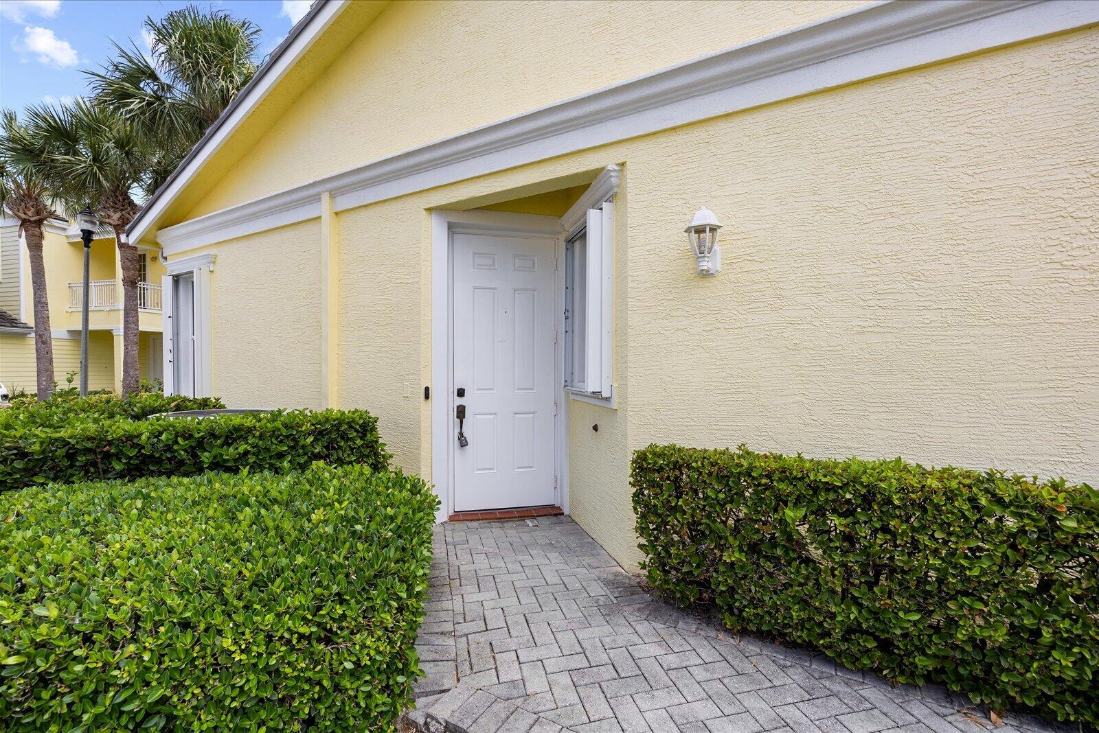 MARINER BAY - Residential