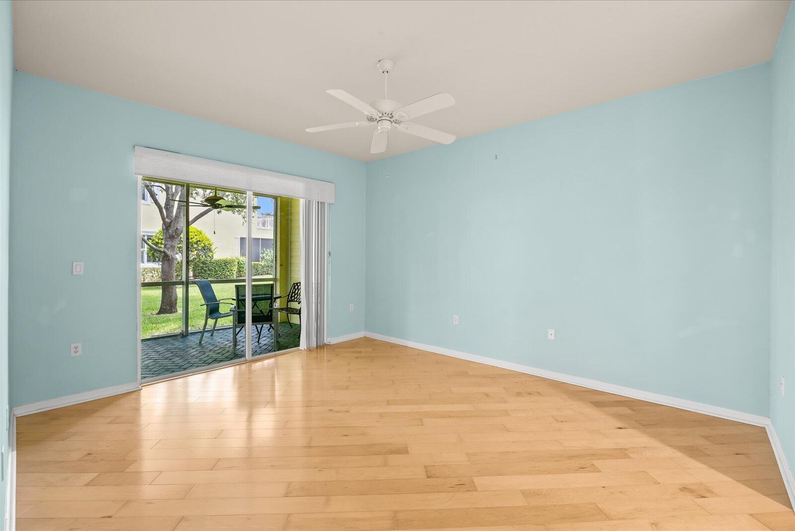 MARINER BAY - Residential