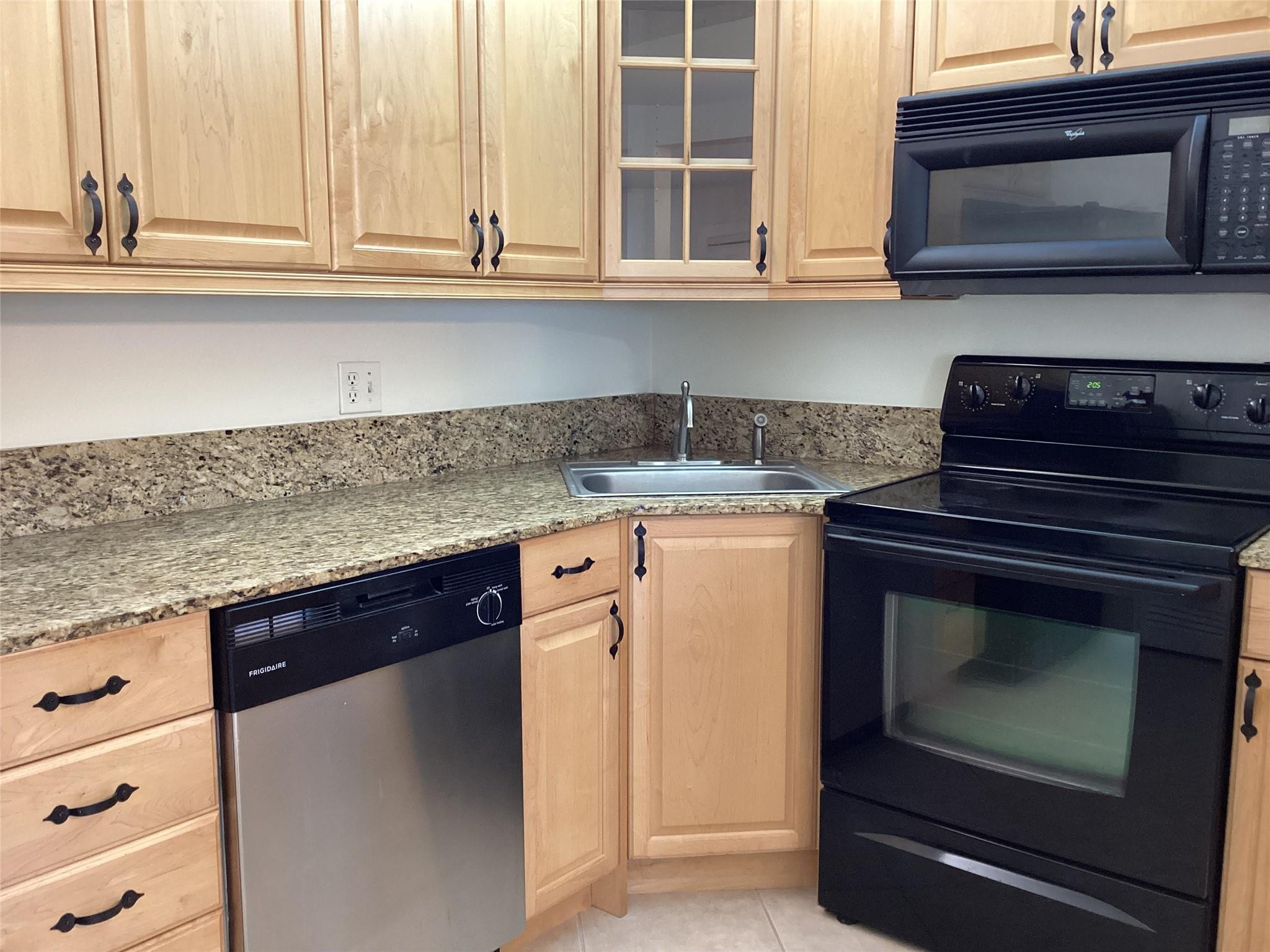 LA PINATA CONDO - Residential Lease