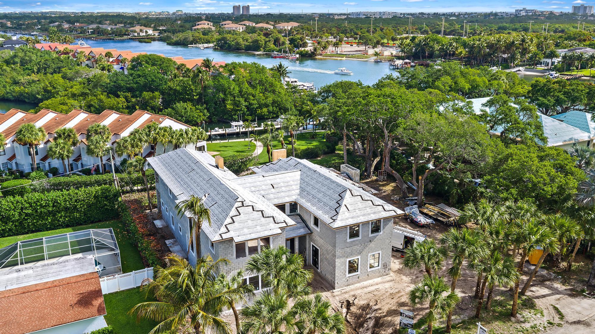 WINDSOR EST - Residential