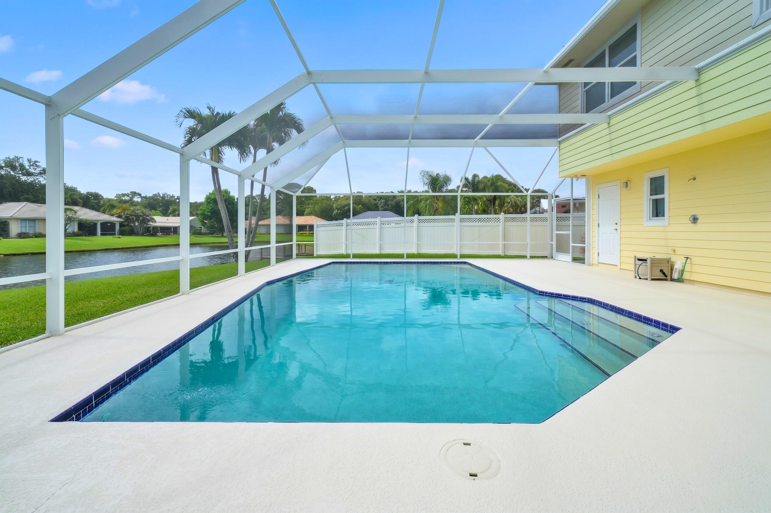 SHORES - Residential