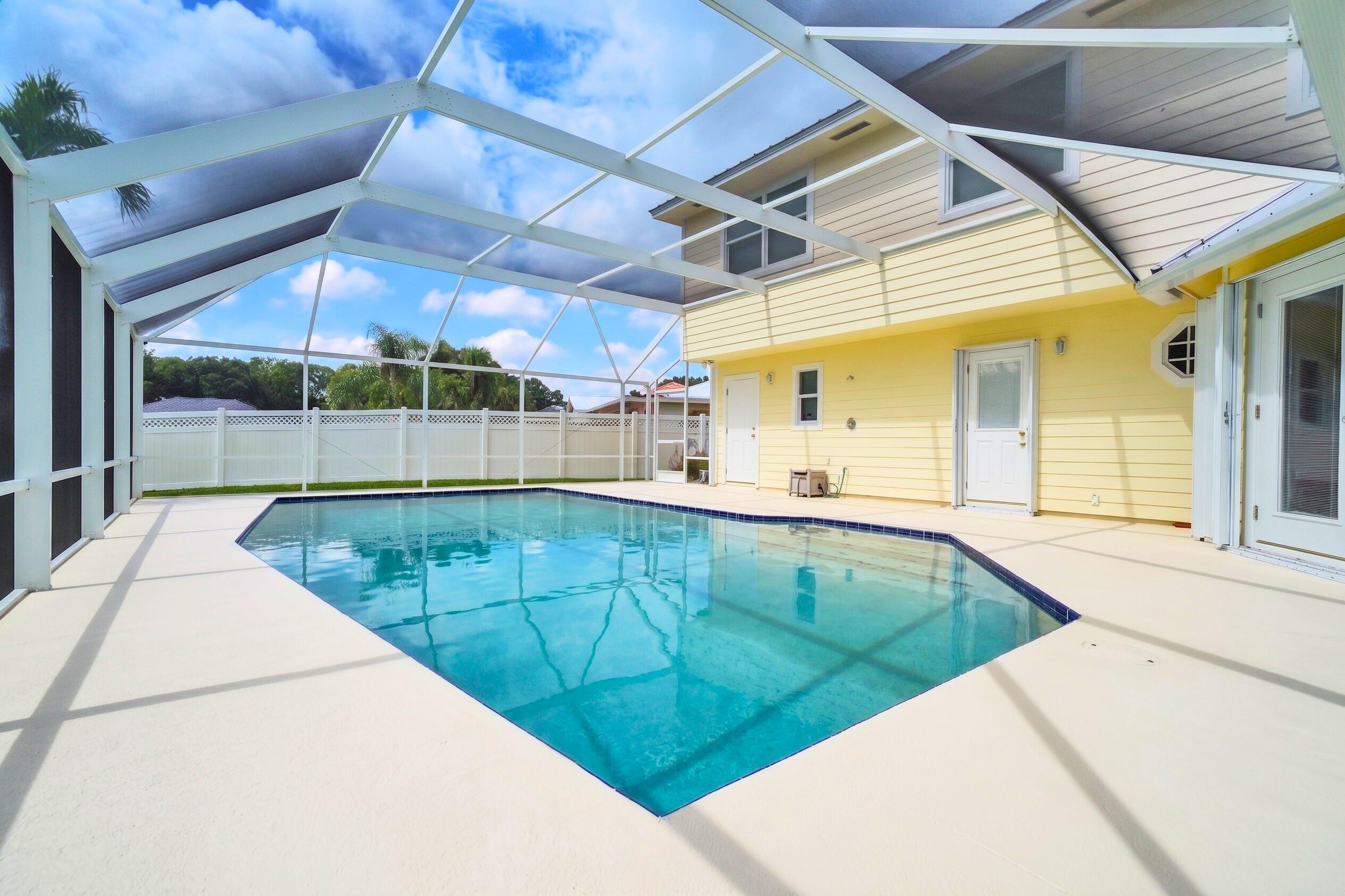 SHORES - Residential