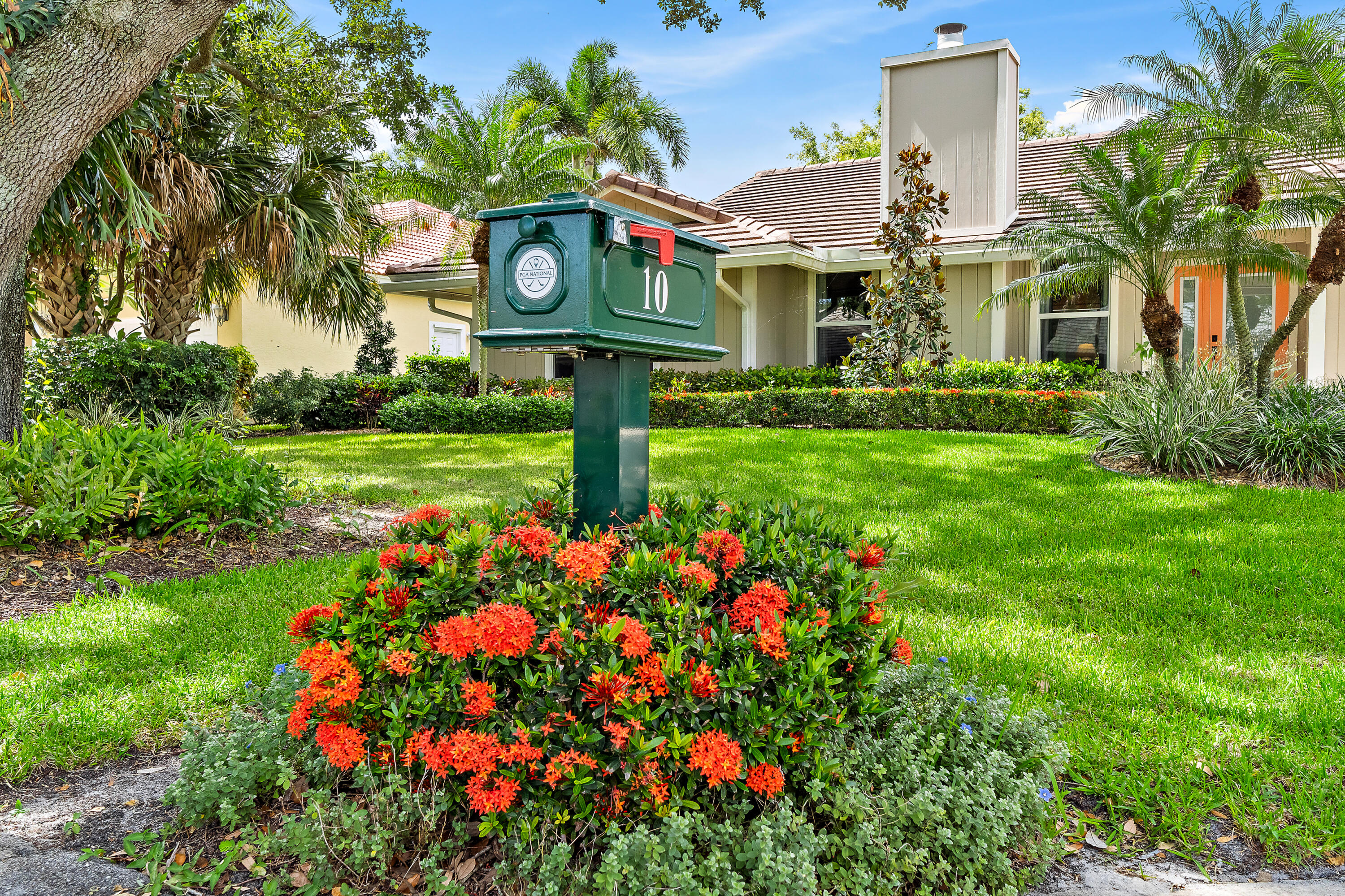 PGA RESORT COMMUNITY 2 - Residential