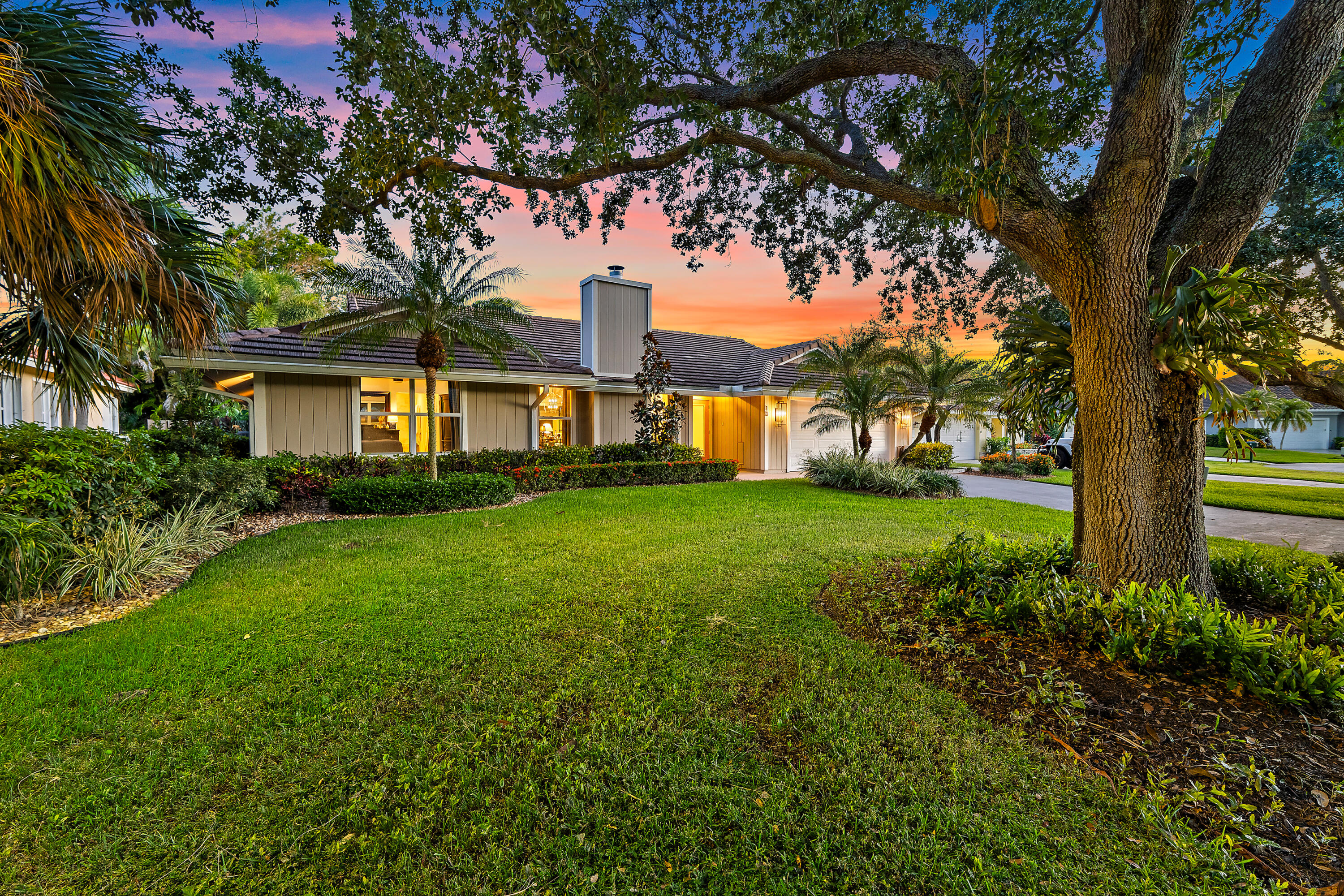 PGA RESORT COMMUNITY 2 - Residential