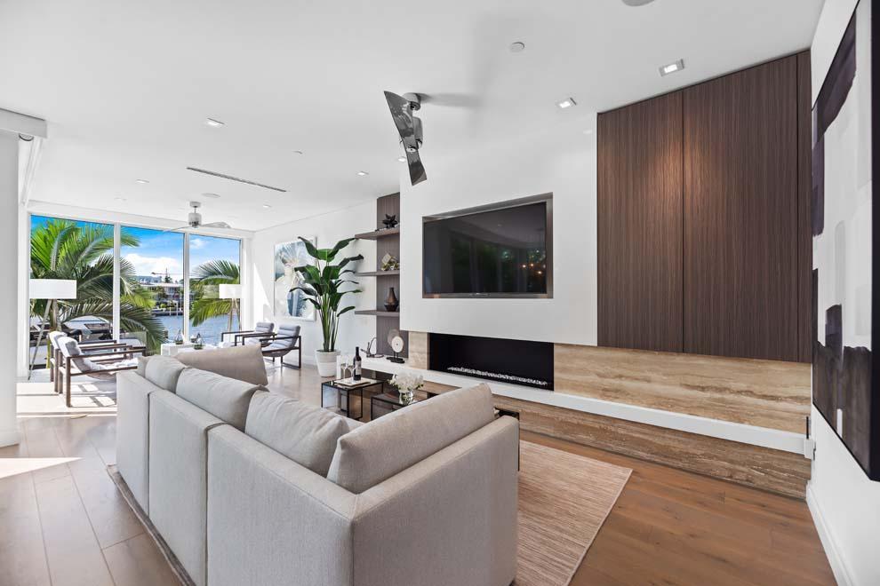 SEAGATE YACHT CLUB - Residential