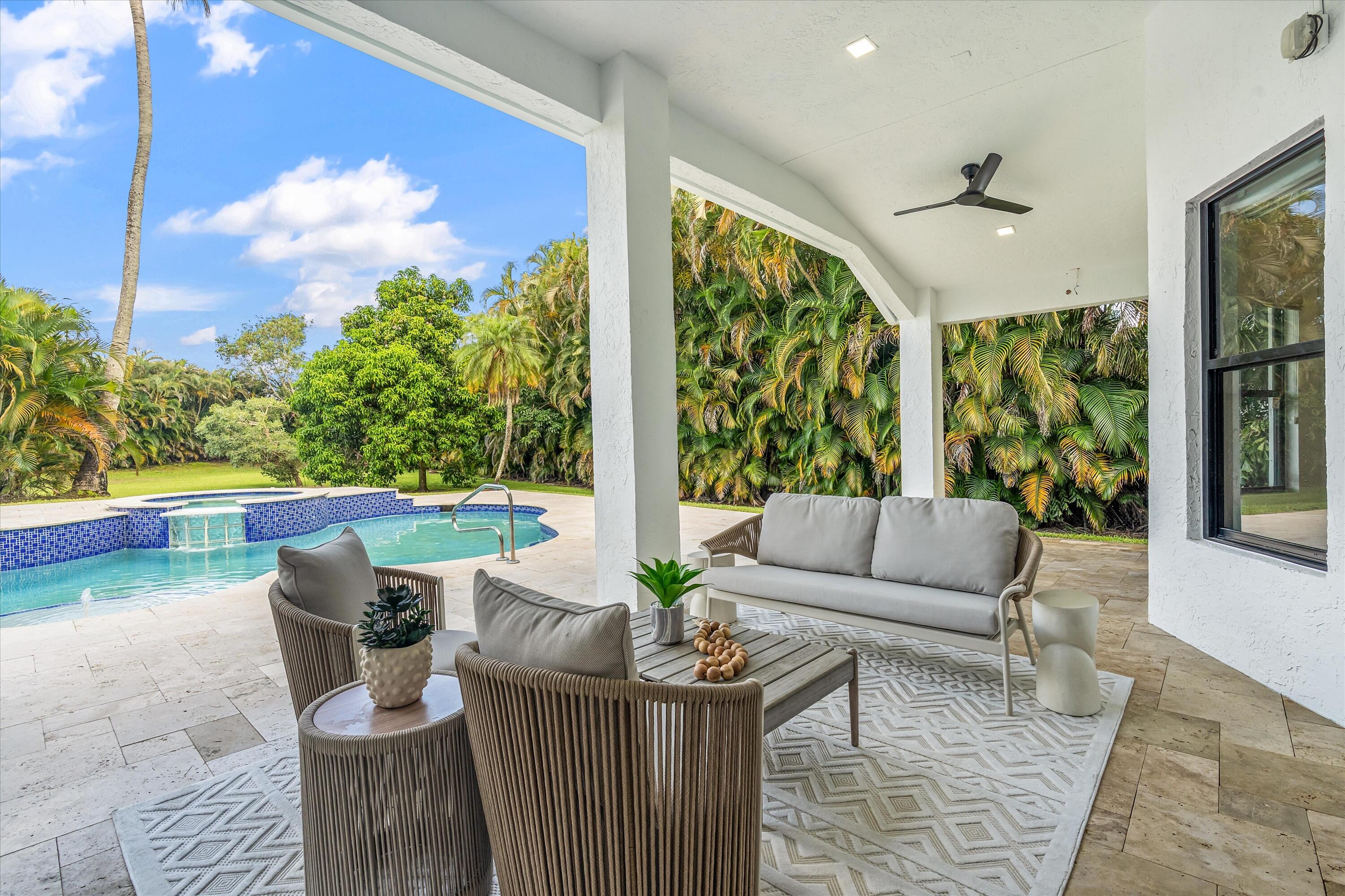 DELRAY LAKES EST - Residential