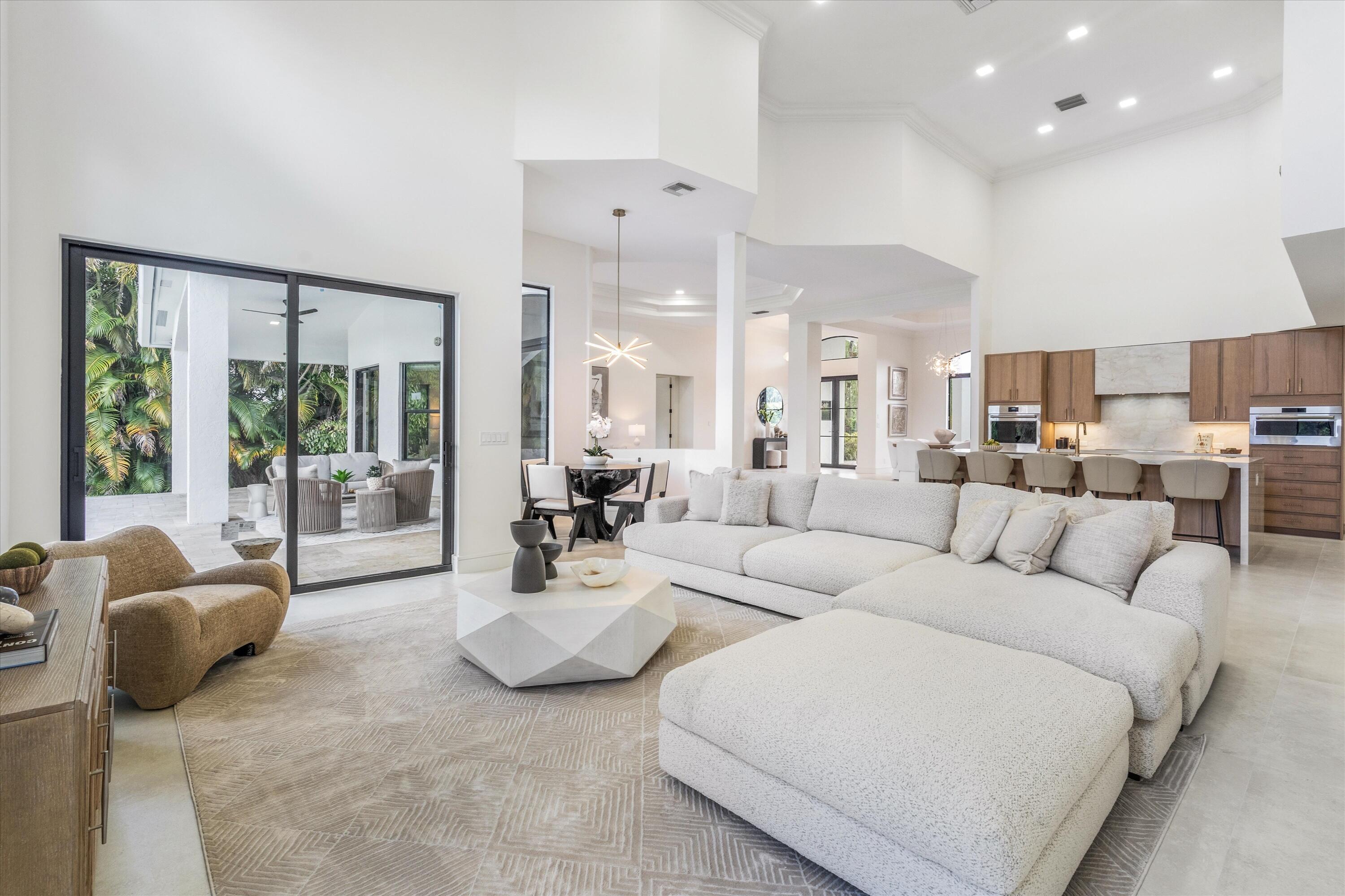 DELRAY LAKES EST - Residential