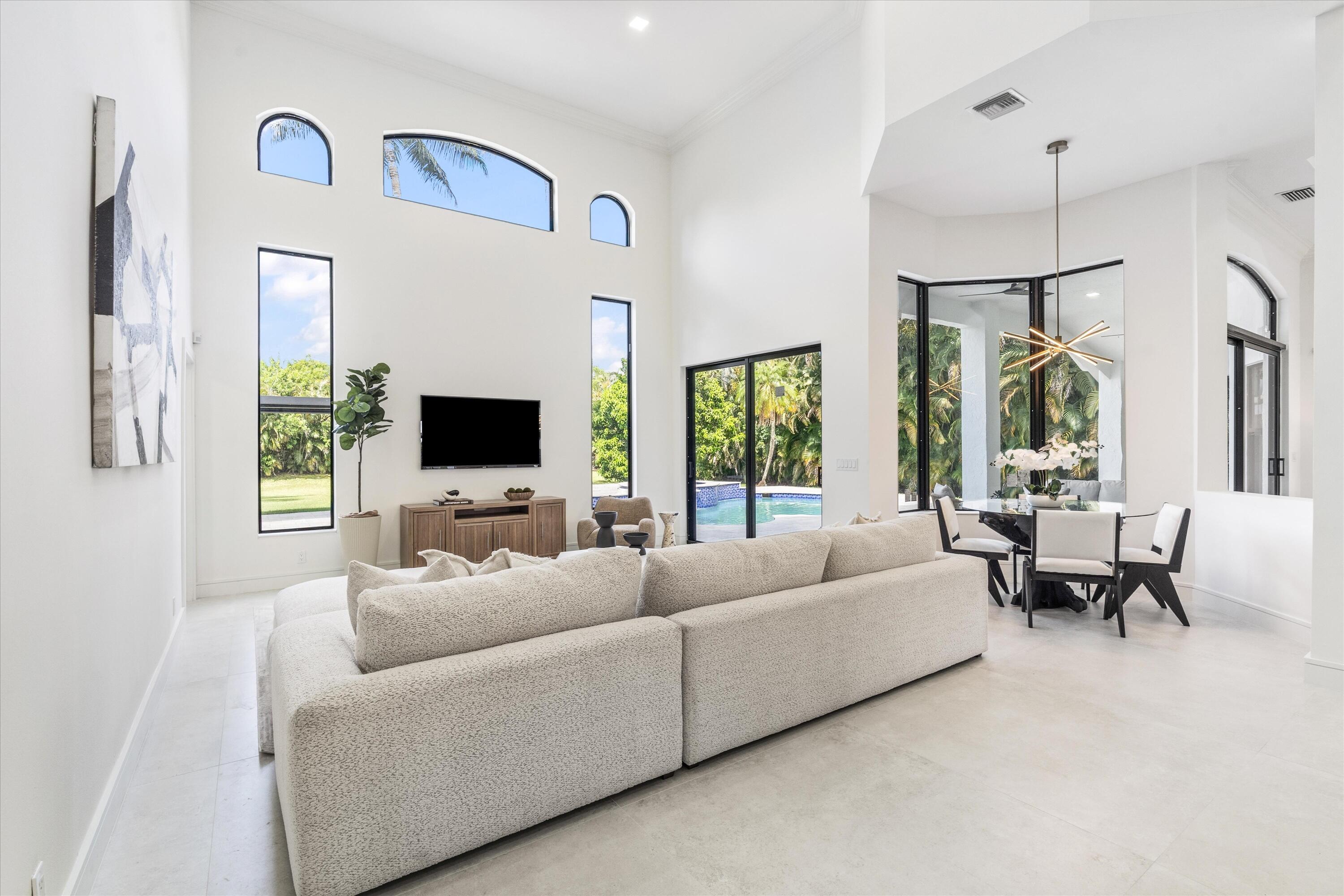 DELRAY LAKES EST - Residential