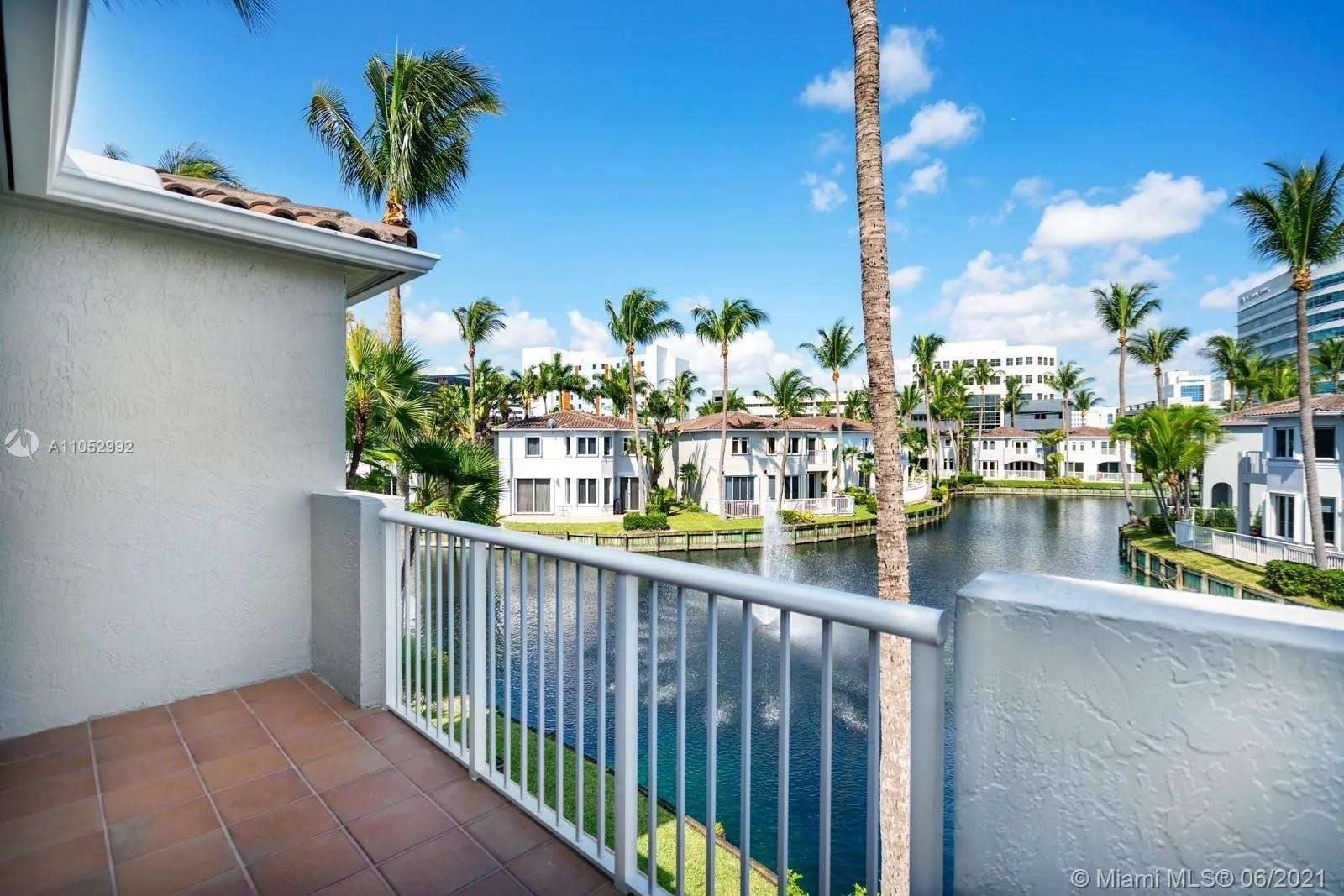AVENTURA LAKES PHASE 1 - Residential Lease