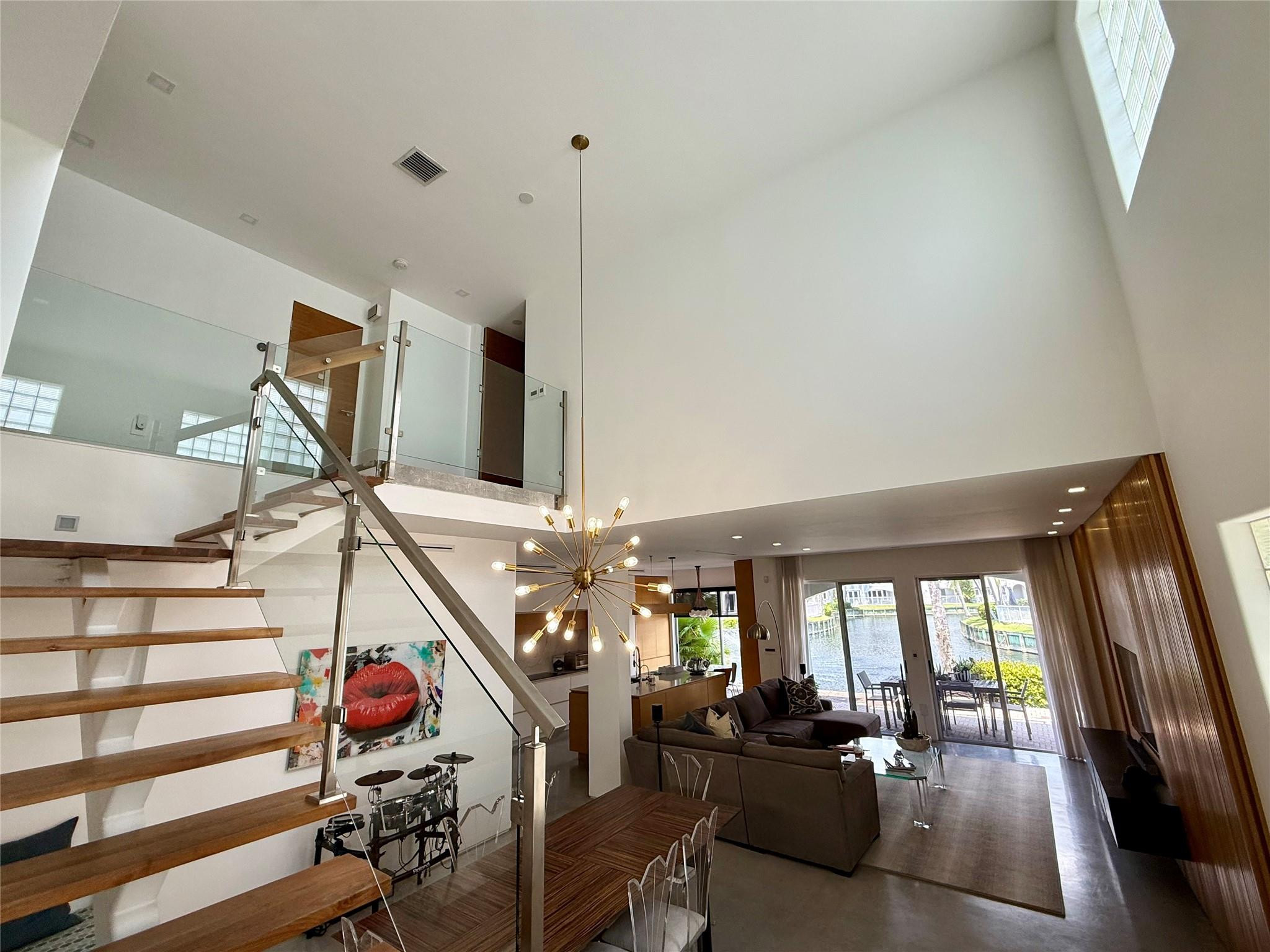 AVENTURA LAKES PHASE 1 - Residential Lease