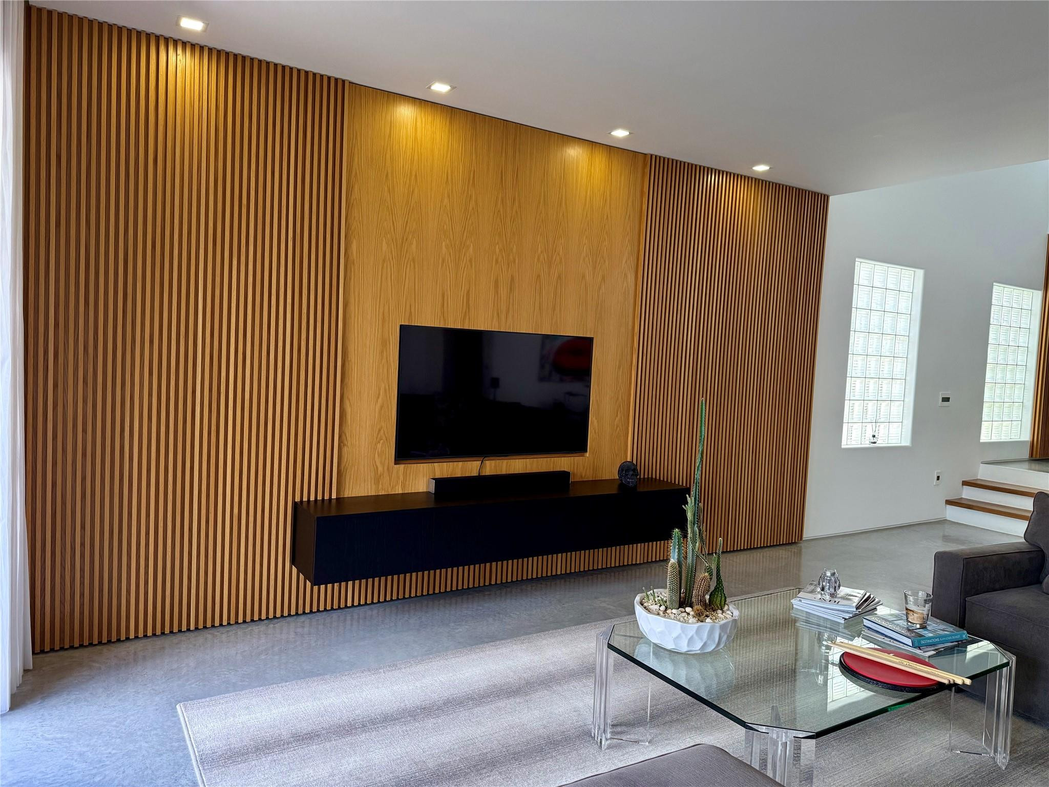 AVENTURA LAKES PHASE 1 - Residential Lease