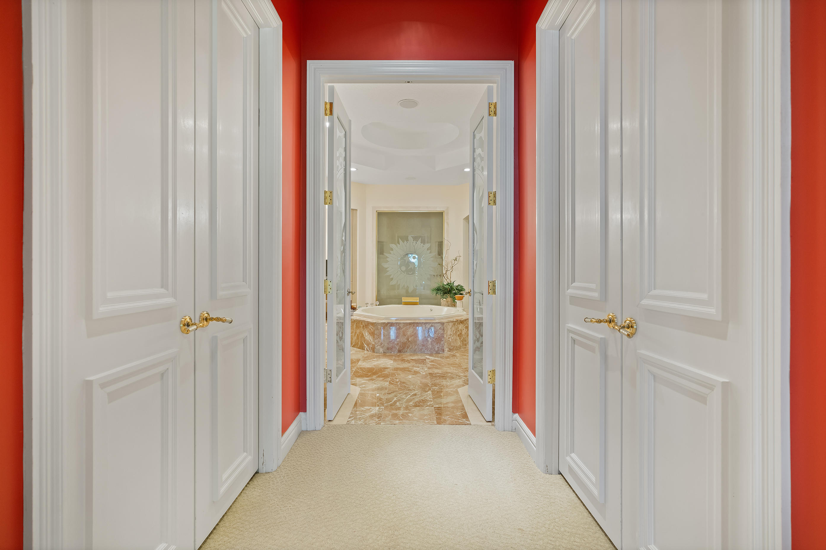 ADMIRALS COVE - Residential