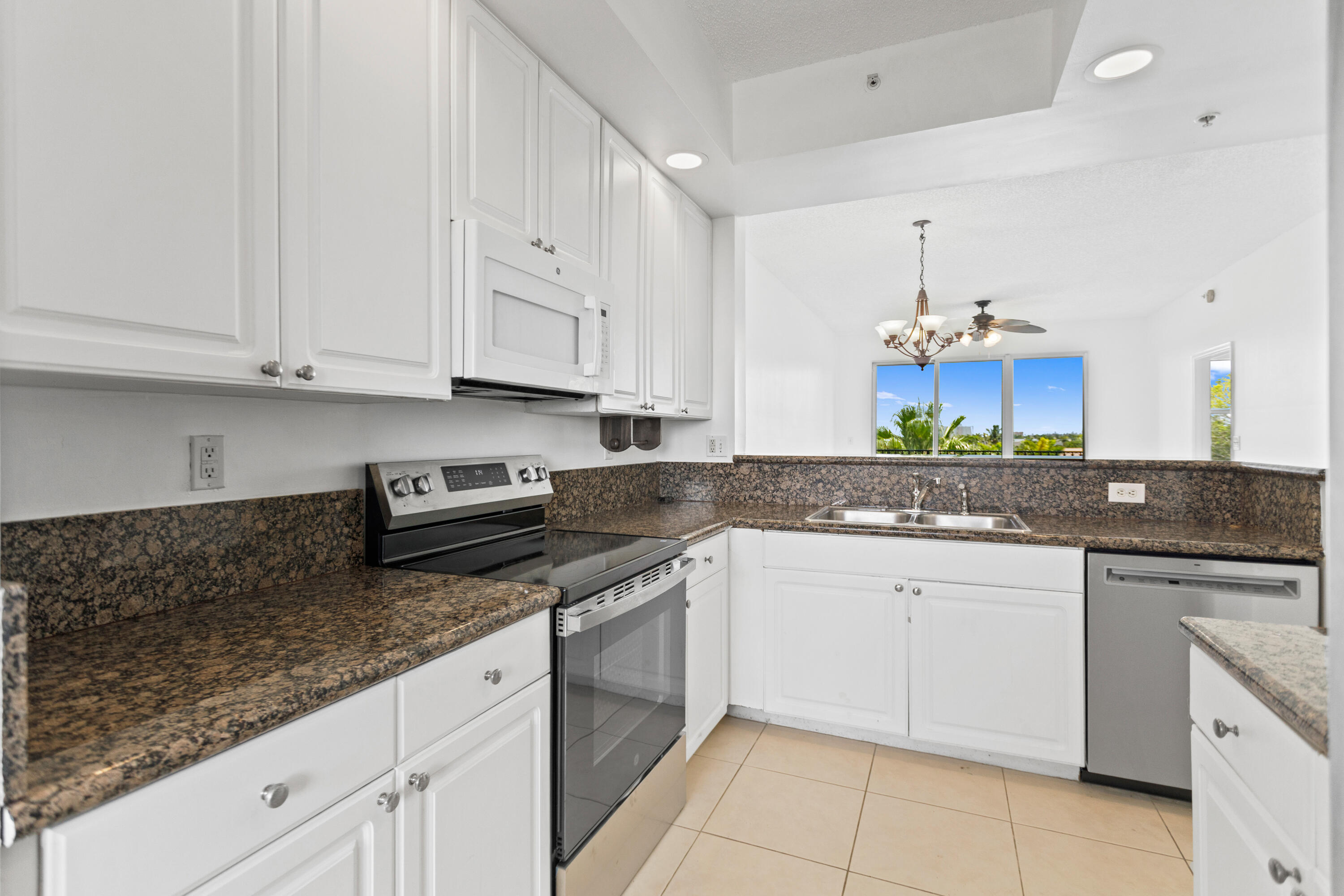 CARIBBEAN AT BOCA BAYOU CONDO - Residential Lease