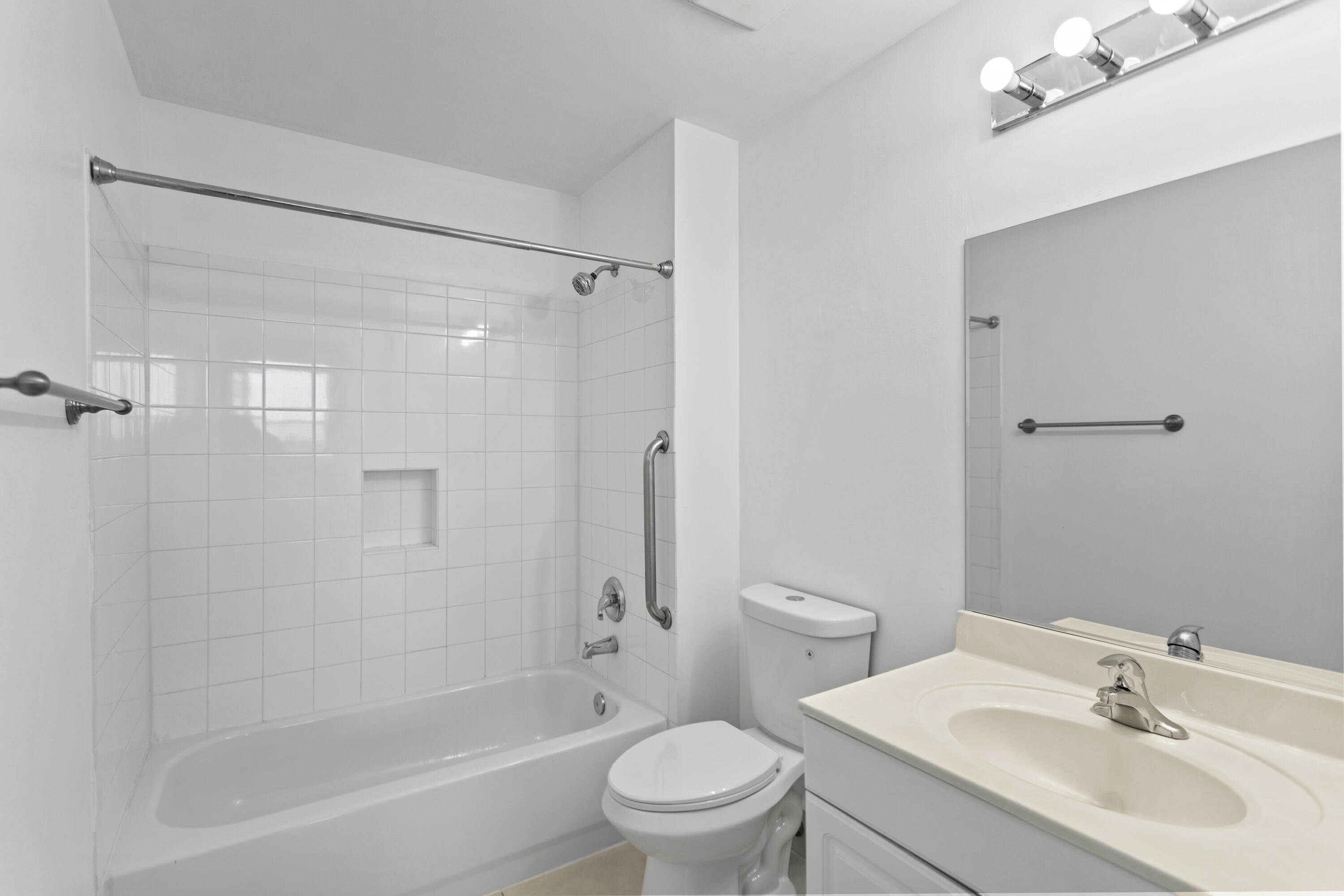 CARIBBEAN AT BOCA BAYOU CONDO - Residential Lease