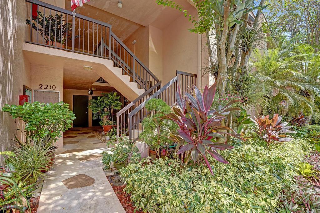 GARDENS III  CONDO - Residential