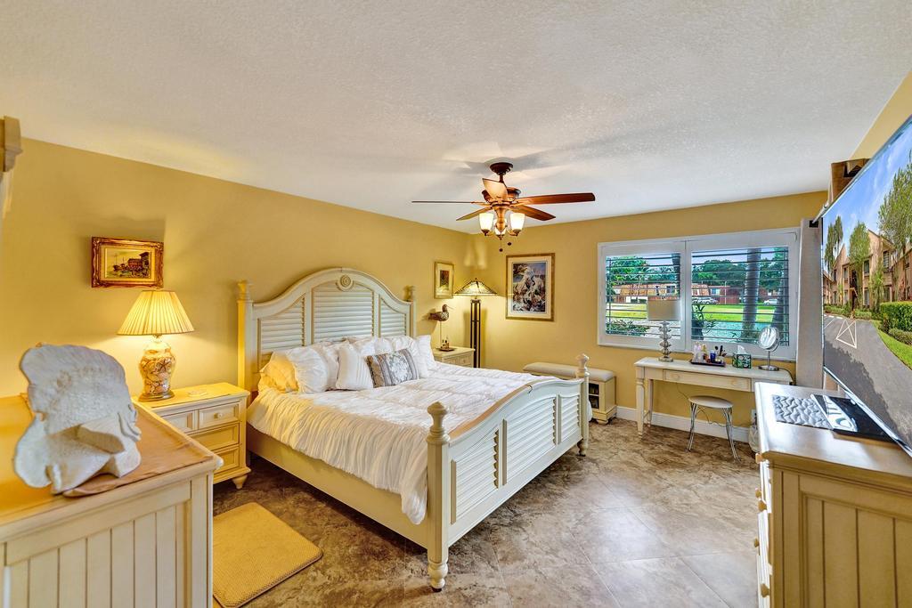 GARDENS III  CONDO - Residential