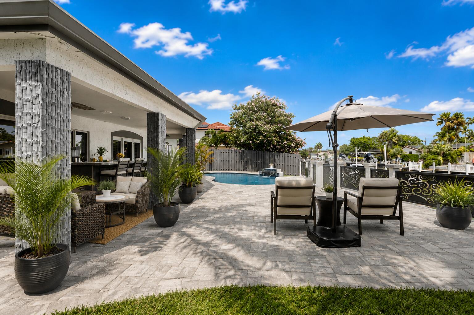 CORAL RIDGE ISLES - Residential