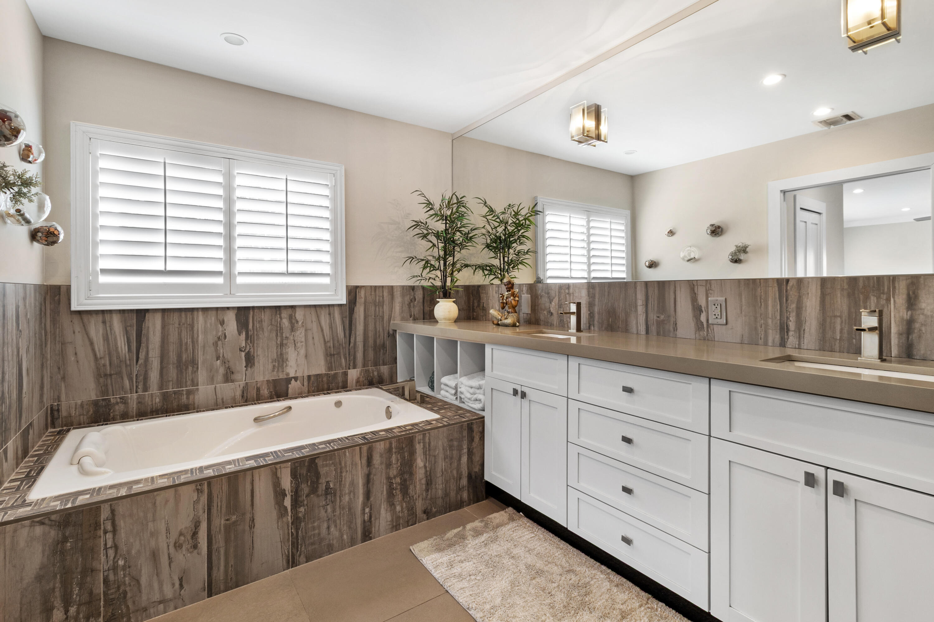 CORAL RIDGE ISLES - Residential