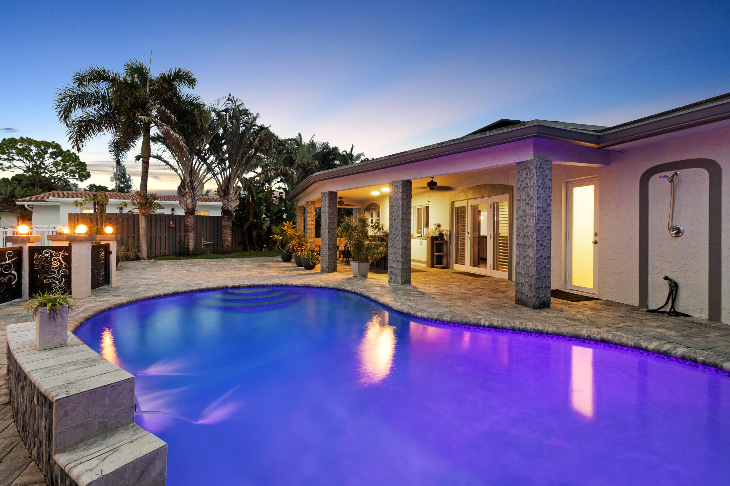 CORAL RIDGE ISLES - Residential