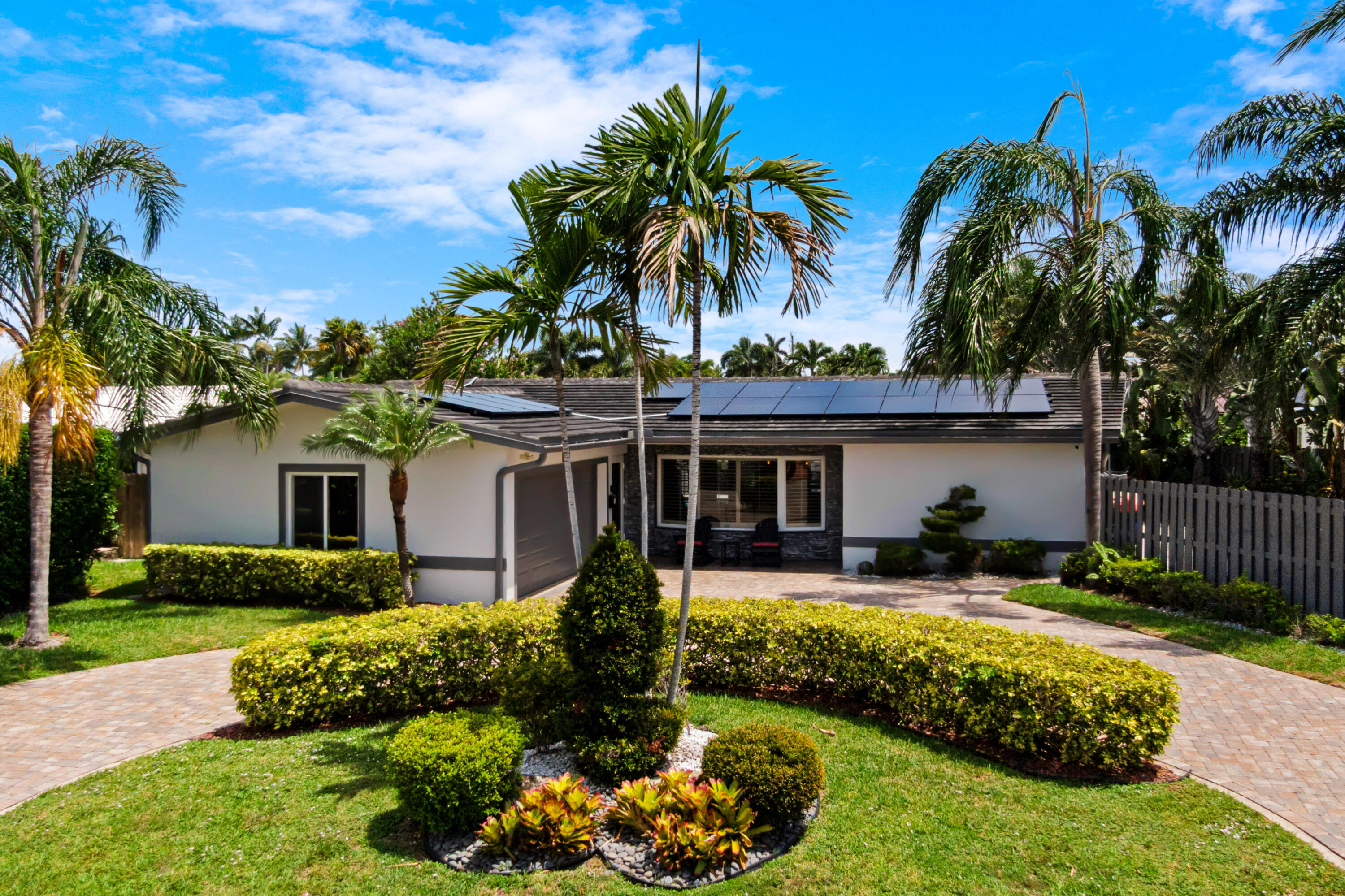 CORAL RIDGE ISLES - Residential