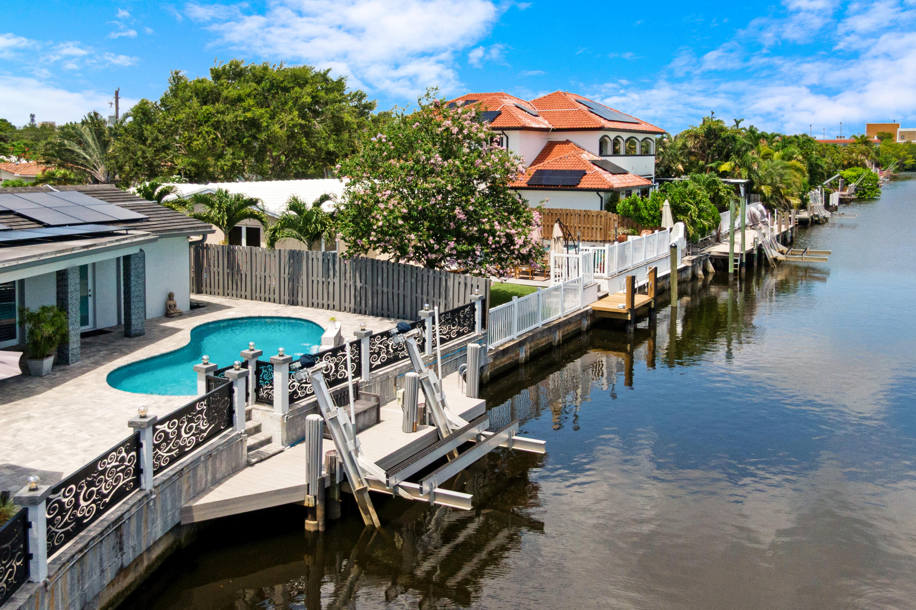 CORAL RIDGE ISLES - Residential