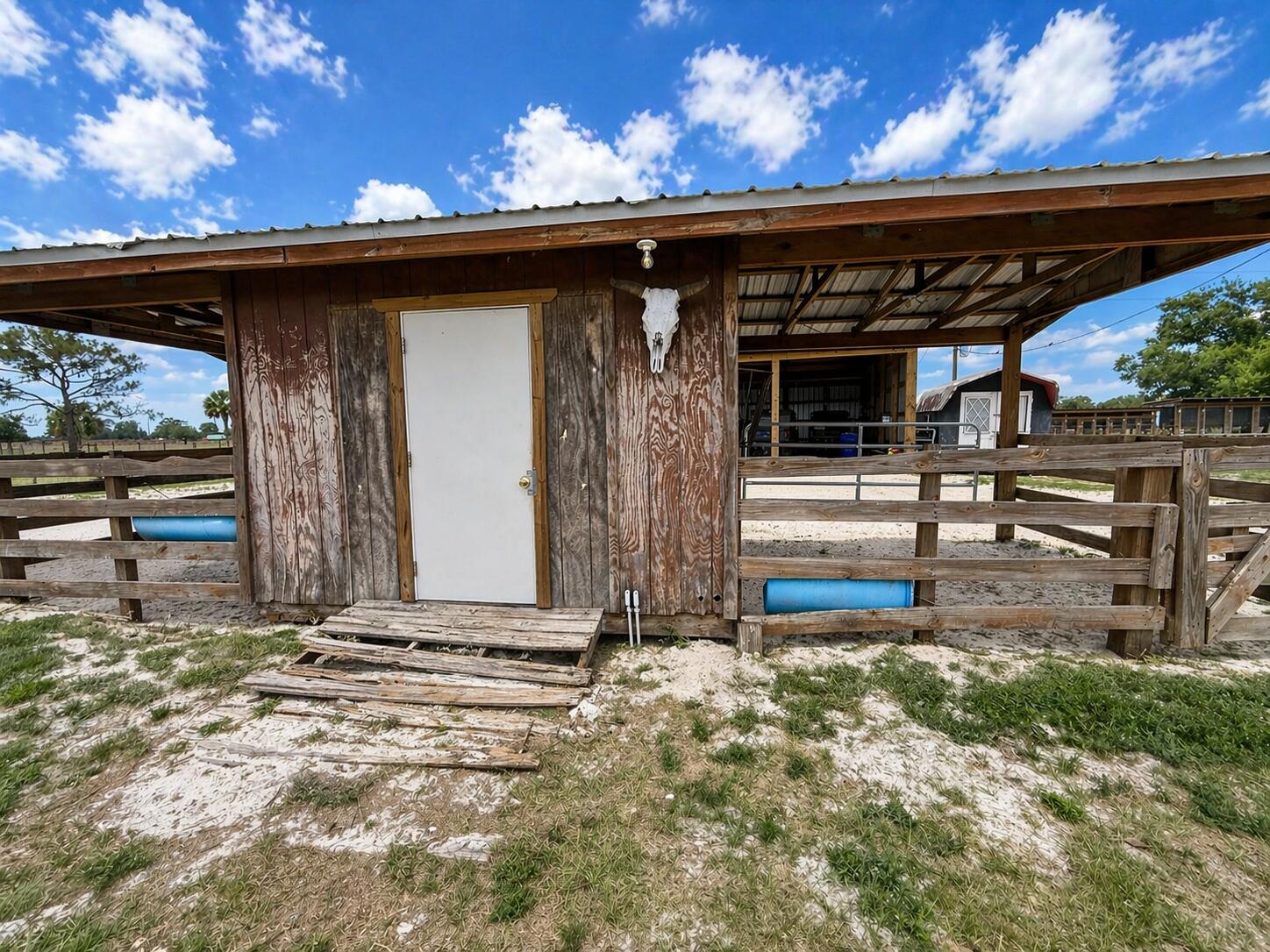 ARROW B RANCH - Residential