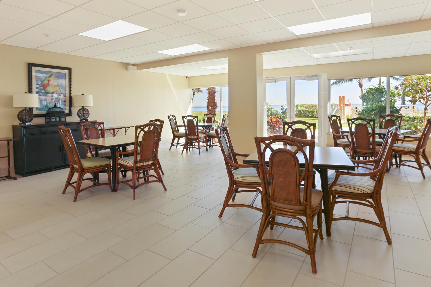 PENTHOUSE TOWERS CONDO - Residential